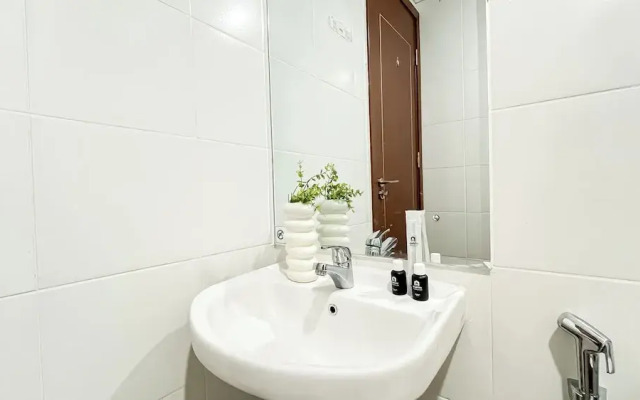 Standard 2Br Apartment At Vittoria Residence