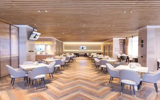 Meilun Hotel Xi’an Qujiang Convention Center MixC