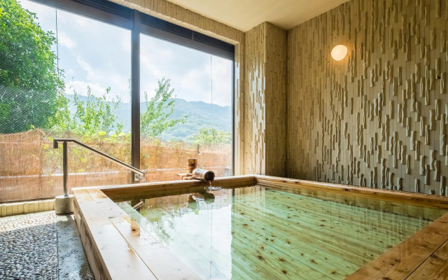 Yugawara Onsen Apolosou