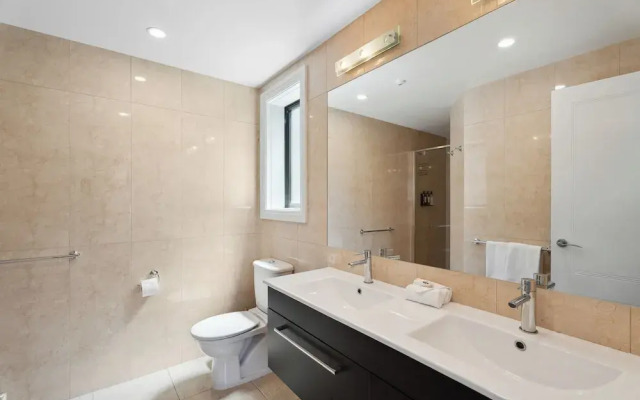 3-Bedroom Penthouse Apartment - The Beacon