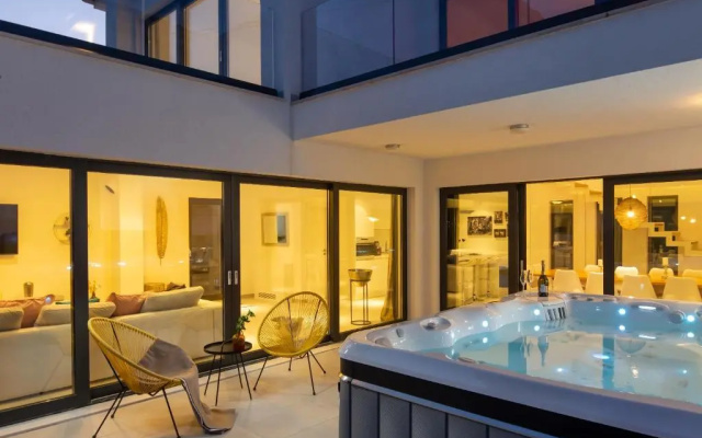 Villa Elegance