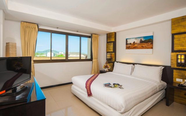 Crystal Inn Phuket