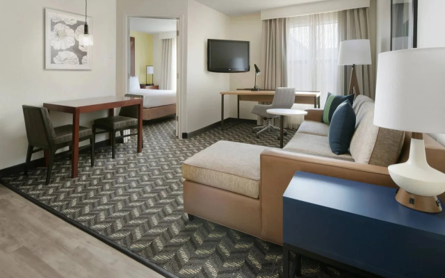 Residence Inn by Marriott Dallas Addison/Quorum Drive