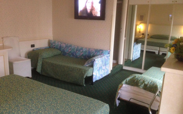 Hotel Miralago