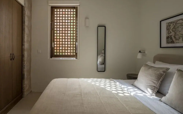 Monolithoi Villas