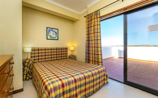 Apartamentos Turísticos Janelas do Mar