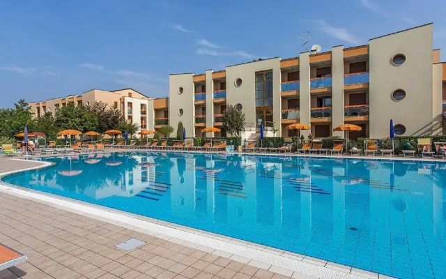 Relaxing Apartment in Caorle for 7