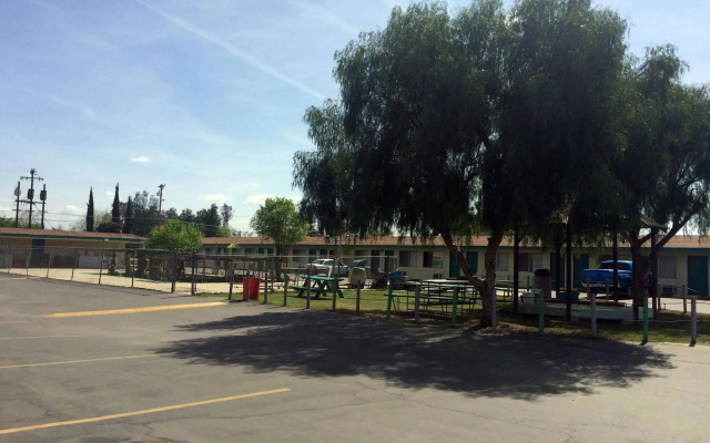 Country Inn Motel