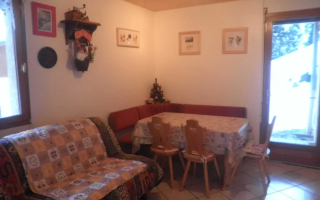Lou Services Apartment CH196  LSI 001