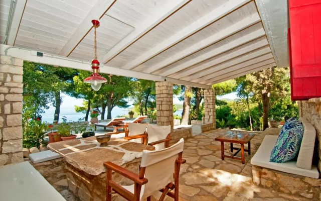 Captain Mike's Villa II