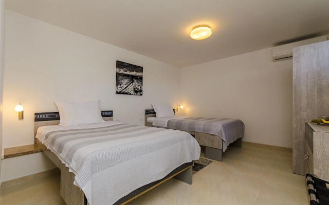 Apartment Mirjana