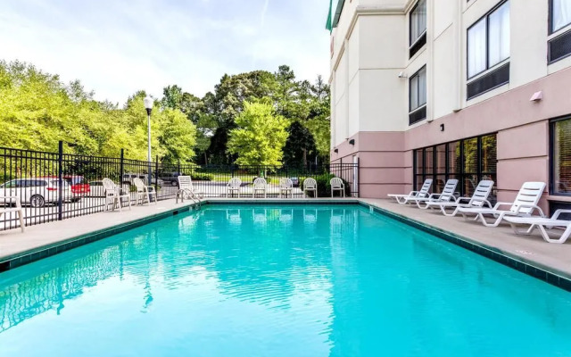 Wingate By Wyndham Atlanta/six Flags Austell
