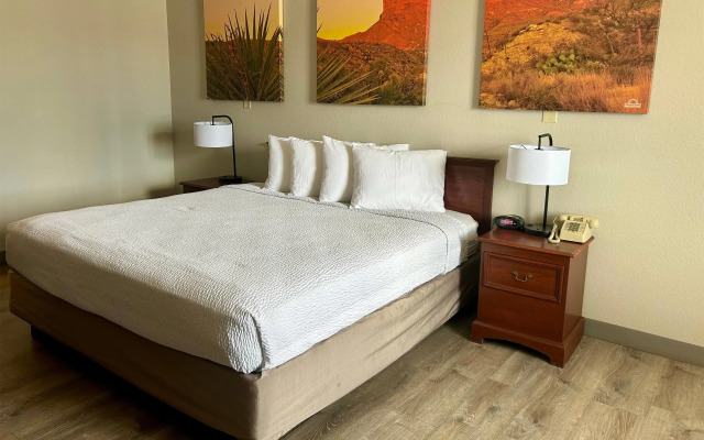 Days Inn by Wyndham Kingman West