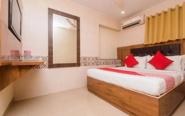 OYO 15533 Hotel Kalpana Residency