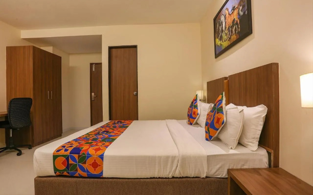 Fabhotel Royal International