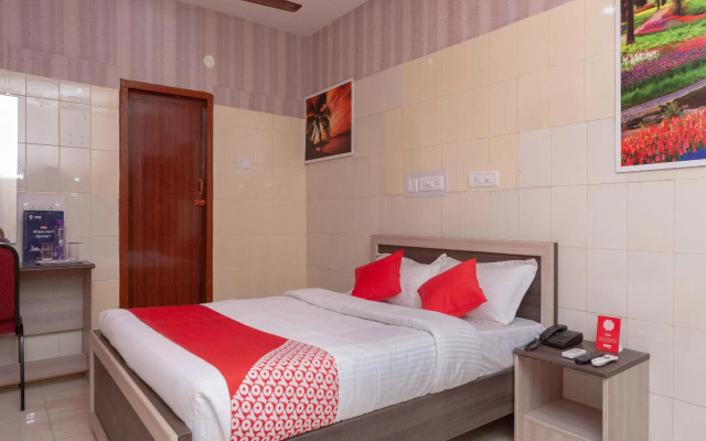 OYO 16596 Akash Inn Elite