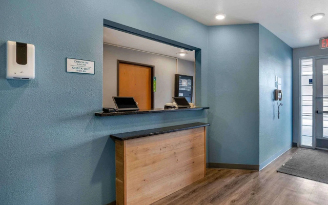 Extended Stay America Select Suites – Indianapolis – West