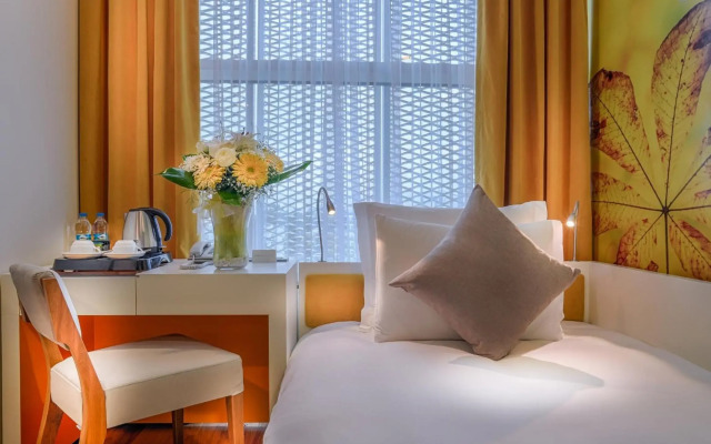 Tav Airport Hotel Izmir