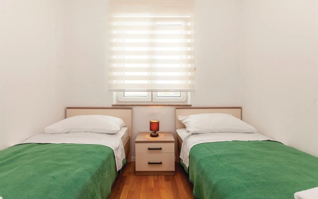 Beautiful Home in Crikvenica With Wifi and 2 Bedrooms
