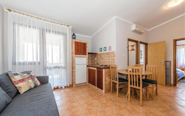 Stunning Apartment in Grebastica With 2 Bedrooms and Wifi