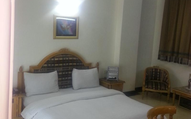 Hotel Sunstar Residency