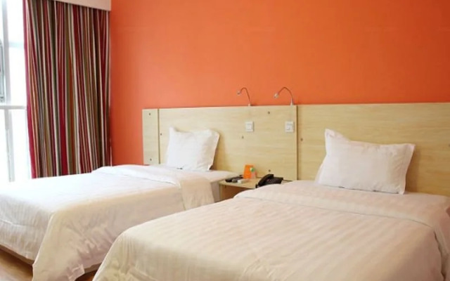 7 Days Inn Chengdu Huayang Center Branch
