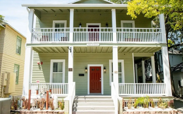 Pomar House Suites