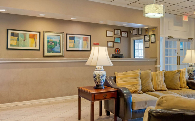 Days Inn by Wyndham Hinesville Near Fort Stewart