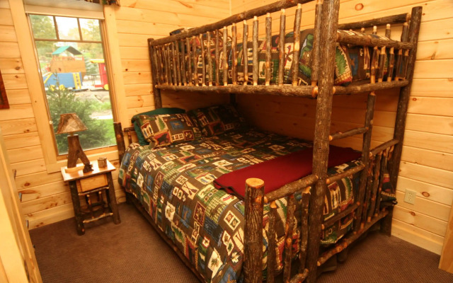 Lodges At Cresthaven