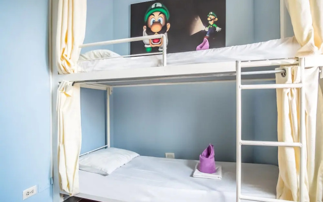 Tr3ats Guest House