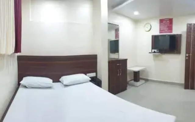 Yashraj Lodge