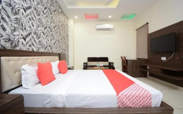 Hotel Dhingra By OYO Rooms