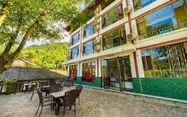 Jieya Hotel