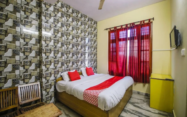 OYO 24753 Hotel Preet