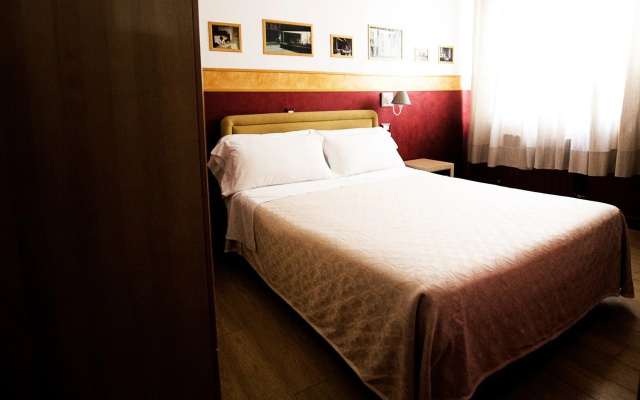 Hotel Diana