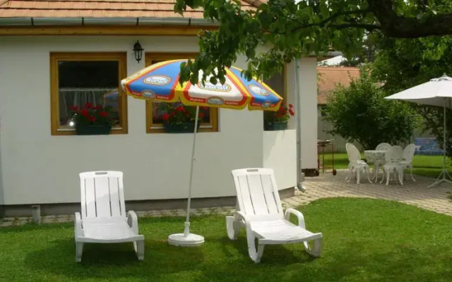 Balaton Ház