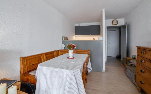 Charming studio with balcony and sea view in Sanary-sur-Mer - Welkeys