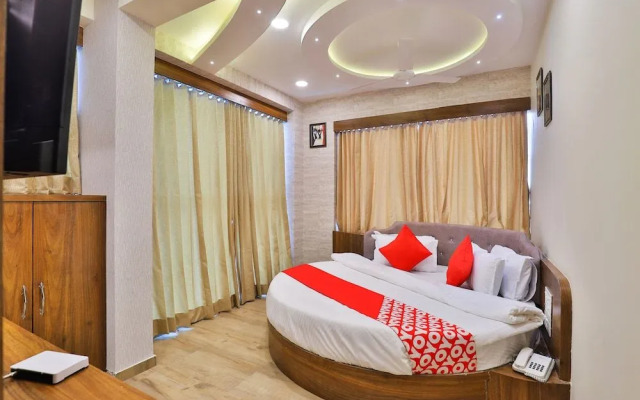 Oyo 24444 Hotel Rudrax