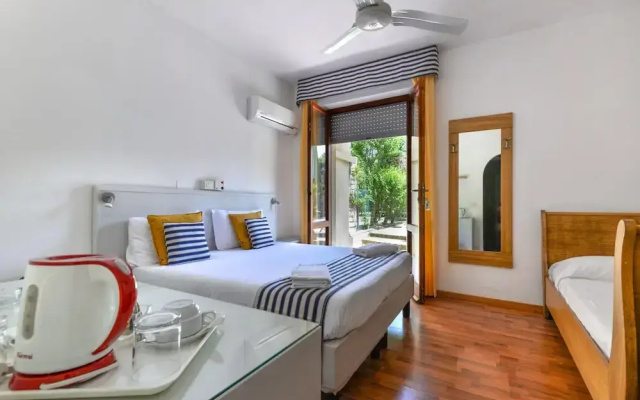 Hotel in Capoliveri with private beach