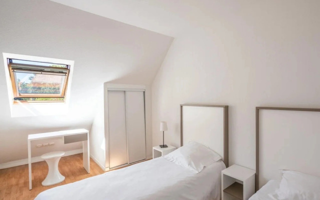 2BR Normandy Stay for 6