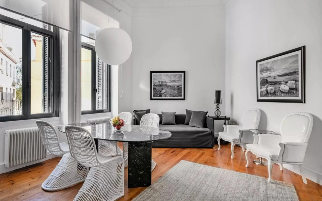 Art Pantheon Townhouse (Seven-Bedrooms)