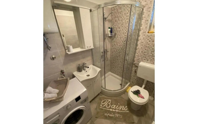 Apartment Ante