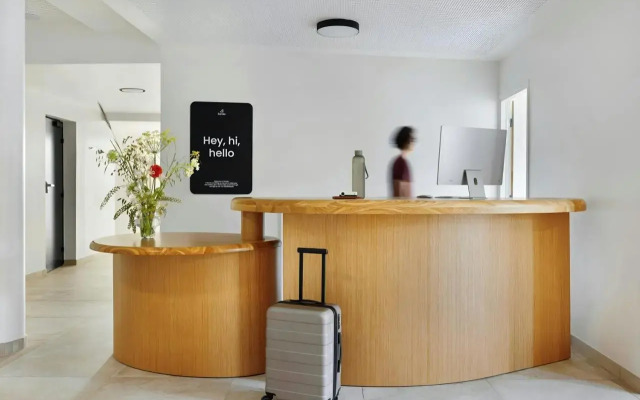 Yvette Hotel Porte de Versailles, Sonder