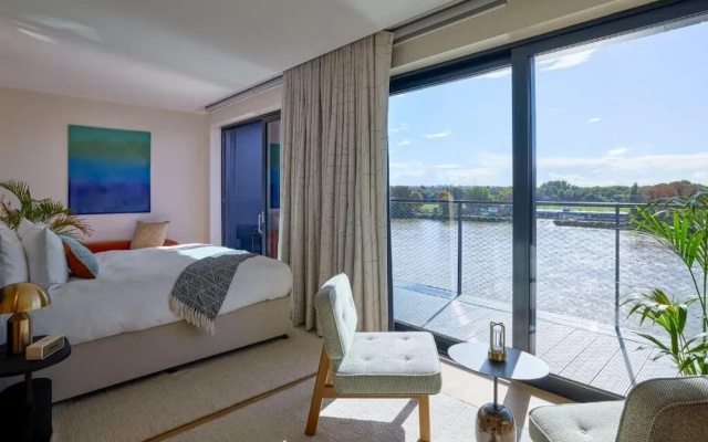 Fulham Pier Hotel
