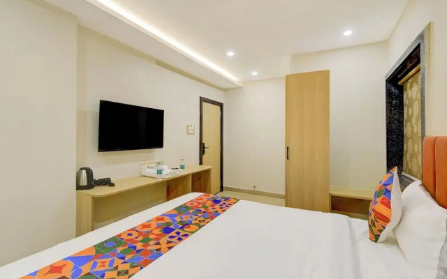 Fabhotel Mio