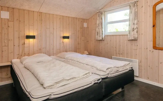 Entising Holiday Home in Jutland near Sea
