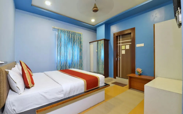 OYO 2061 Hotel New Holiday Inn
