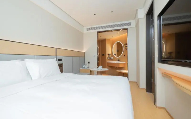 Ji Hotel Shanghai Tangzhen Metro Station