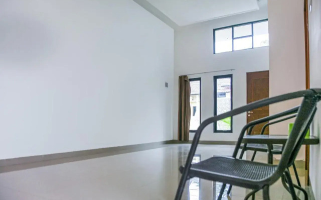 Pasir Padi Inn Syariah  by OYO Rooms