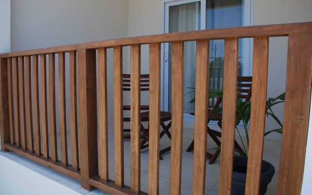 Отель Nianna Coral Bay Stunning Townhouse вид на фасад